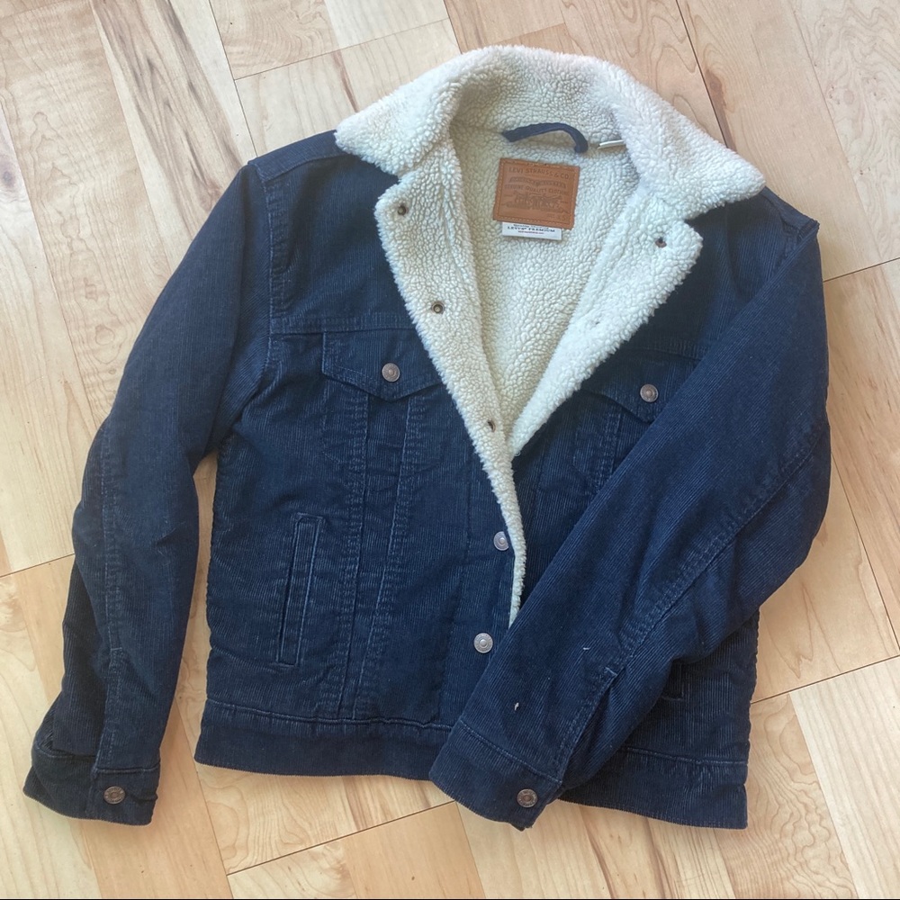 NEVER WORN Levi’s Corduroy Jacket